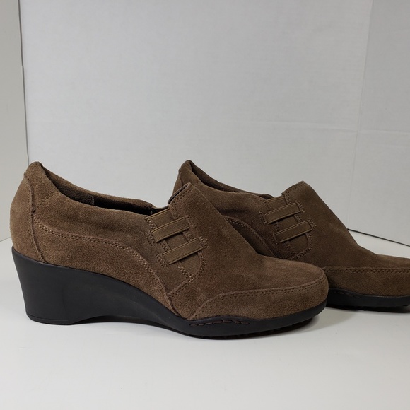 aerosoles wedge heels